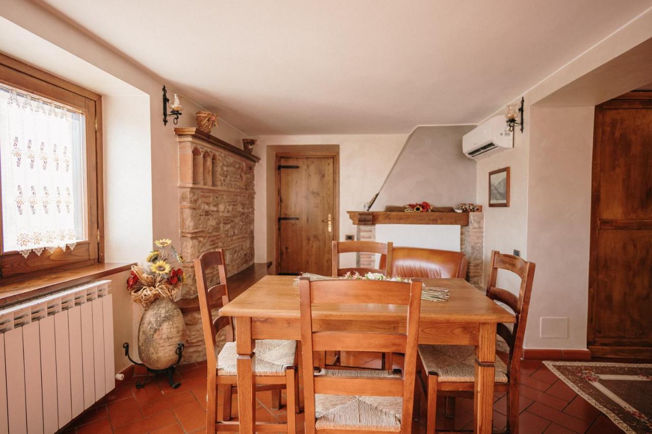 Lago Del Turano - La Taverna Con Cucina Open Space E Free Wi-Fi Ascrea Exterior foto