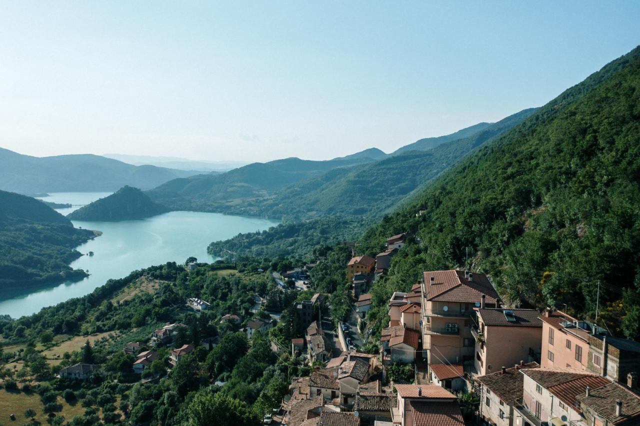Lago Del Turano - La Taverna Con Cucina Open Space E Free Wi-Fi Ascrea Exterior foto